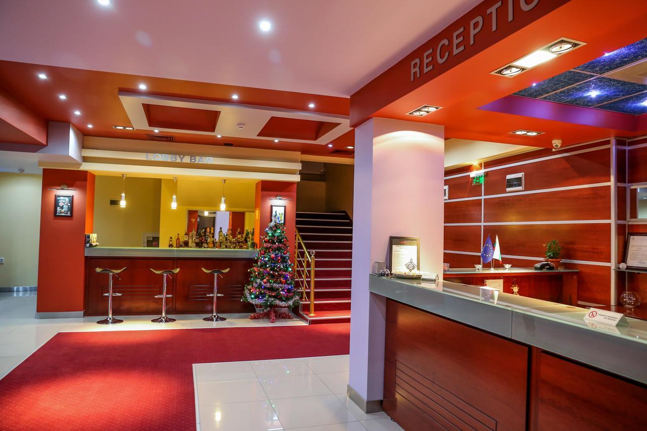Hotel Bulgaria Кырджали Экстерьер фото
