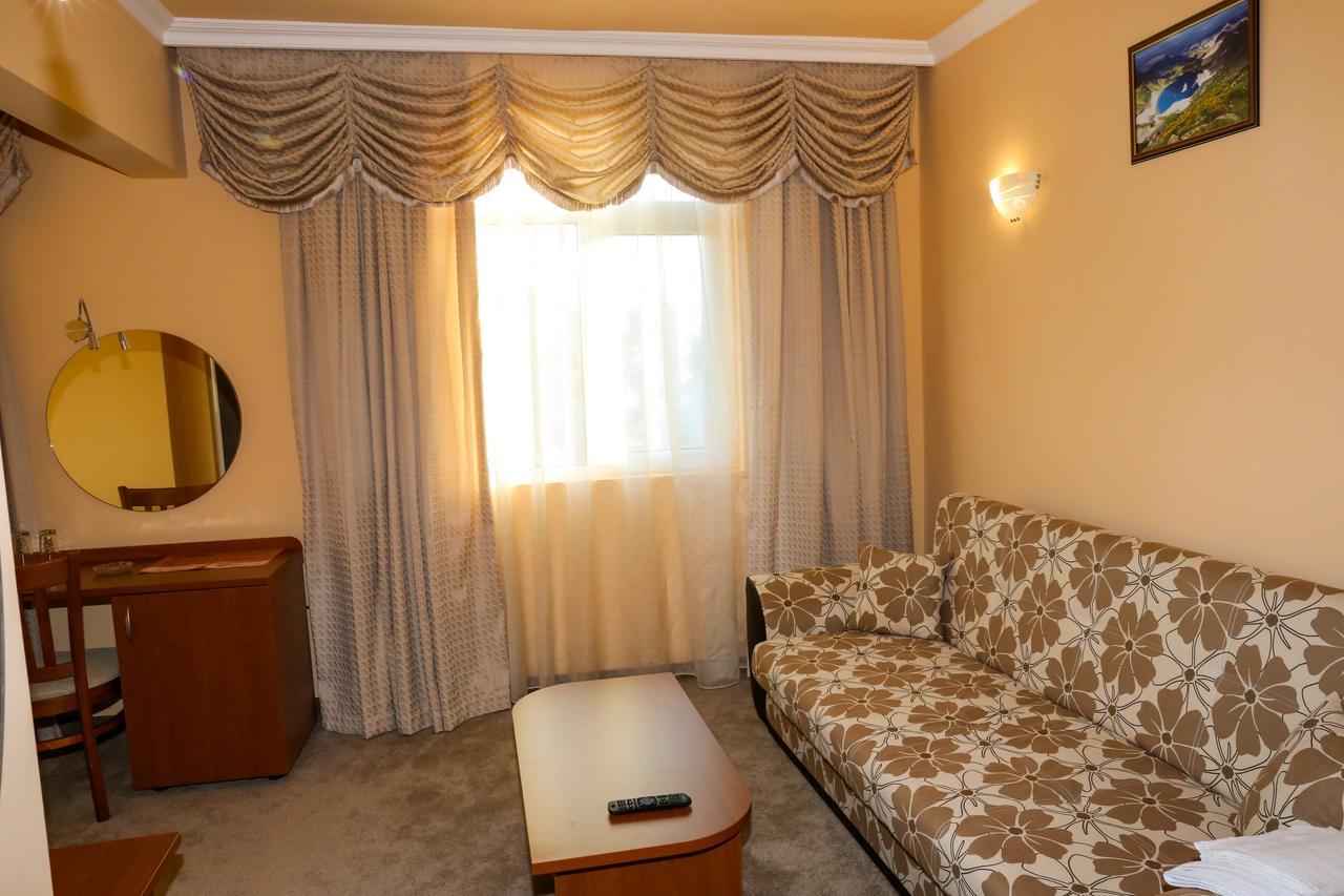 Hotel Bulgaria Кырджали Экстерьер фото